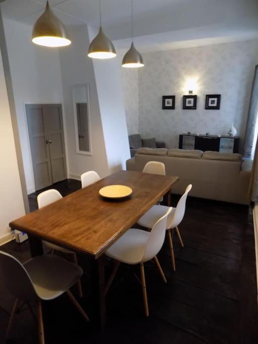 L'Ancienne Forge - A Stylish Medieval Holiday Home 콩폴랑 외부 사진